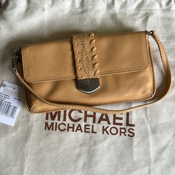 NWT Michael Kors Palm Beach Wristlet mini bag purse Natural color - Picture 2 of 10